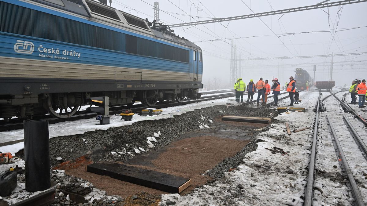 Výluka na železničním mostě přes Svratku v Brně skončila